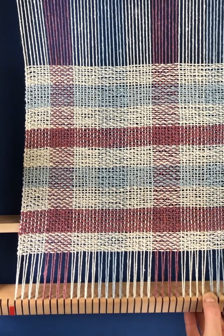 Tea Towel Weaving Kit - Supplies & loom with Pattern - x Studio Stiller - Coming Soon