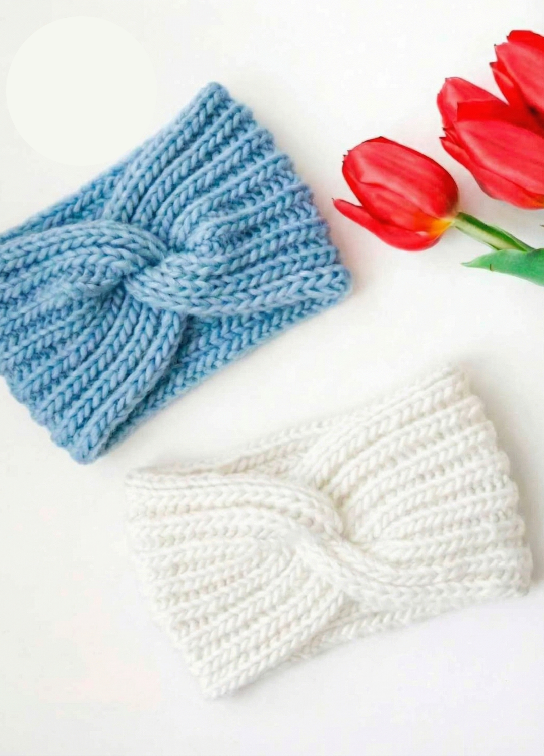 The Springbreeze Headband Kit by @woolandknits  - Yummy Yarn Fine Version