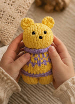 The Knitty Bear – Einfaches Mini-Strickbär-Kit – Cuddle Yarn