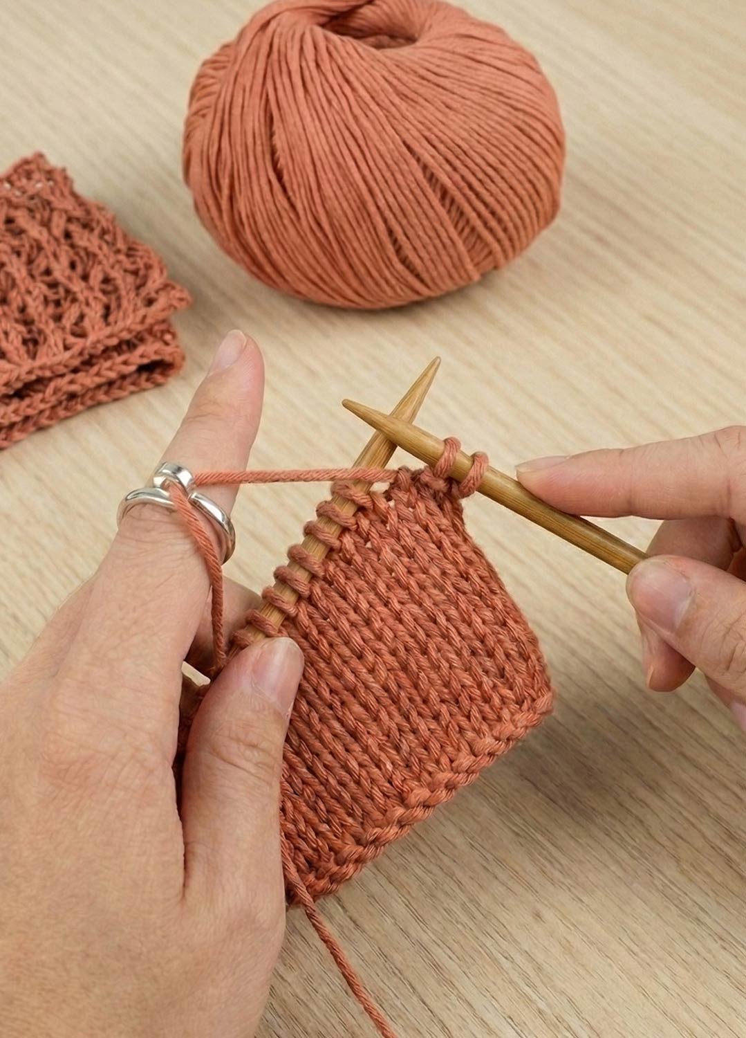 The Smooth Stitch Ring - Yarn Tension Ring
